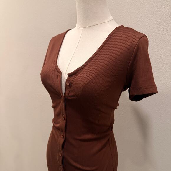 Brown Ribbed Button Front Bodycon Maxi Dress S Short Sleeve - Picture 4 of 8